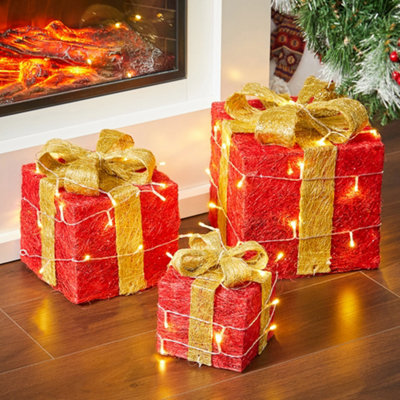 Livingandhome Set of 3 Red Glitter LED Lighted Christmas Square Gift Box Present Boxes Xmas Tree Decor with Bow