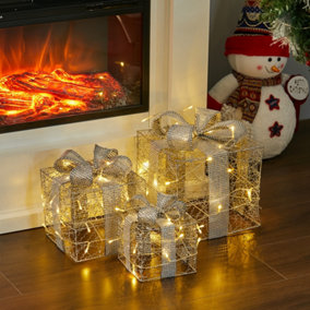 Livingandhome Set of 3 Silver LED Lights Christmas Gifts Boxs Xmas Tree Decorations
