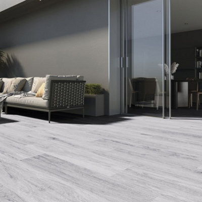 Livingandhome Set of 7 White Rustic Style Wood Plank PVC Laminate Flooring, 1m² Pack