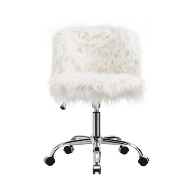 White discount fluffy chair