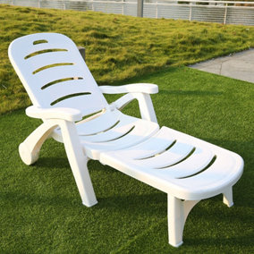 White plastic best sale chairs b&q