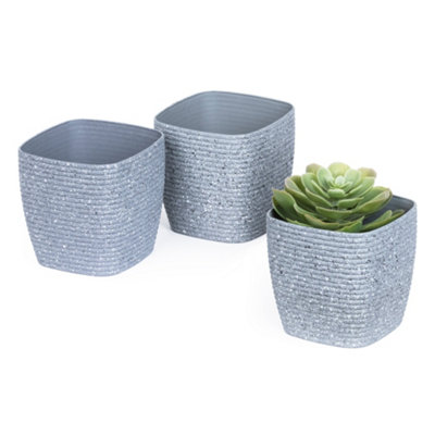 LIVIVO Set of 3 Garden Plant Pots - Decorative Indoor & Outdoor Round Flower/Plant Pot - Plastic