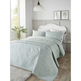 Luana Pinsonic Quilted Bedspread