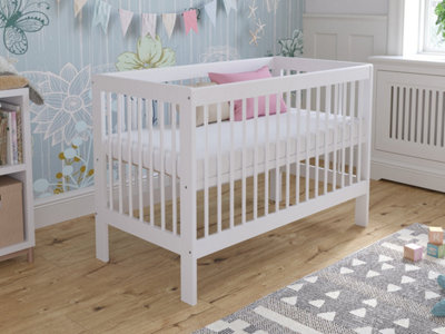 Luca cot bed 120x60cm with barrier