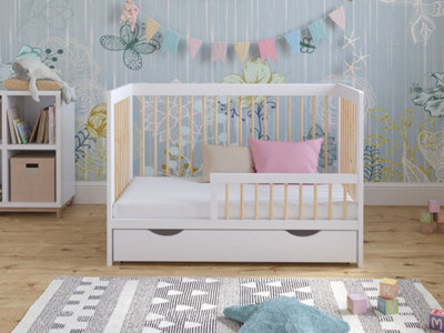 Luca cot bed 120x60cm with drawer & Aloe Vera mattress