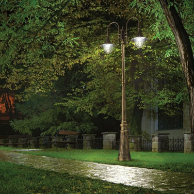 Luminosa Cima  2 Light Outdoor Post Lantern Brass IP43, E27