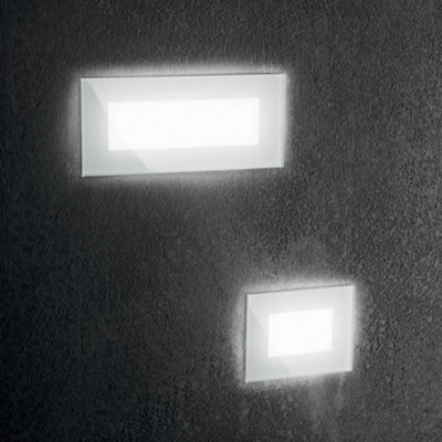 Luminosa Indio LED Outdoor Recessed Wall Light White IP65, 3000K