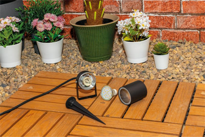 Luxform 230v Onyx Garden Spike Black - 5