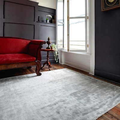 Luxurious Silver Grey Viscose Area Rug 120x170cm