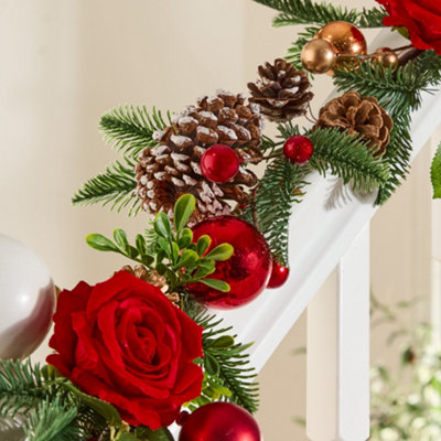 Luxury Brockham Rose Xmas Decoration Staircase Christmas Garland 1.8m