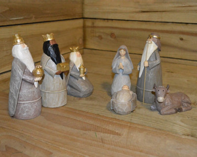 Brushed 2024 Steel Nativity Scene, 7 Piece