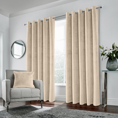 Luxury Velvet Supersoft 100% Blackout Thermal Pair Curtains Eyelet Top 66 x 90 inch