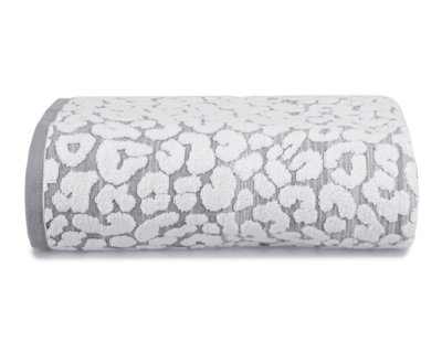 Luxury Jacquard Leopard Bath Sheet - Monochrome