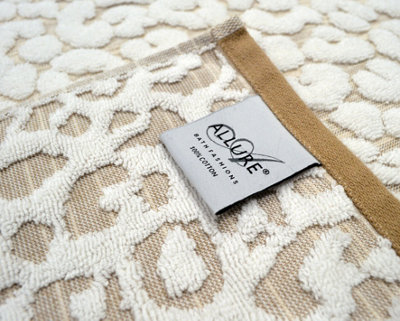 Luxury Jacquard Leopard Bath Towel - Natural - 3