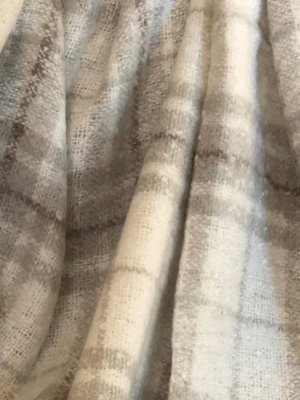 Luxury Large Check Throw With Trim 139cm x 213cm Silver