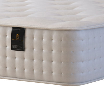 Luxury Natural 3000 Pocket Sprung Mattress, Size King
