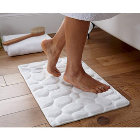 Luxury Pebble Design Bath Mat - Memory Foam Non-Slip Machine Washable Bathroom Floor Mat - Measures 59 x 40 x 1.5cm