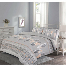 Luxury Polycotton Printed Effect Harley Feathers Duvet Cover Set with Matching Pillowcase Bedding Set