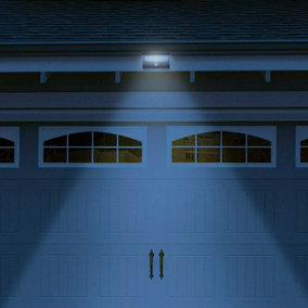 Lyyt LED Solar Motion Sensor Security Light Daylight