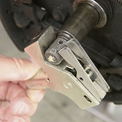 M4 to M45 Adjustable Screw / Bolt Thread Restorer Tool - Repair Damaged Threads