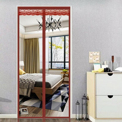 Magnetic thermal door curtain protection against cold and heat in ...