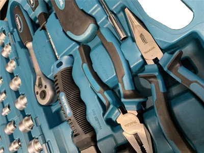 Makita 75 Piece Maintenance Kit Hand Tool Ratchet Socket Set Wrench Plier Hammer