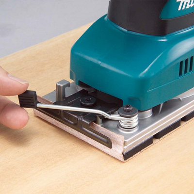 Makita bo3710 store sanding sheets