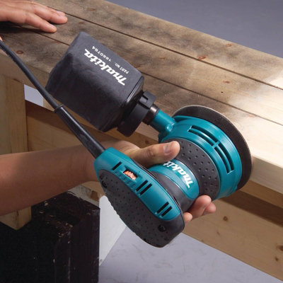 thumbnail image 2 of Makita BO5031 Variable Speed Random Orbit Sander 123mm (4-7/8″) 300W... 2 of 9