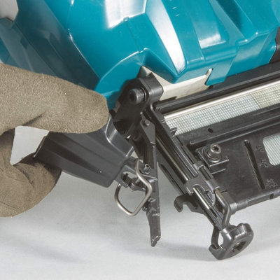 Refurb Makita DBN600ZJ 64mm 18V Li-Ion LXT  Second Fix Cordless Nail Gun - Bare - 12