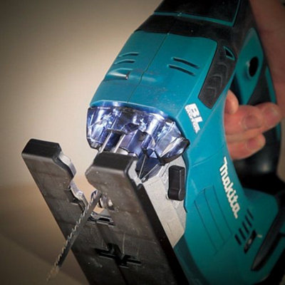 Makita djv182z 18v lxt outlet brushless jigsaw bare unit