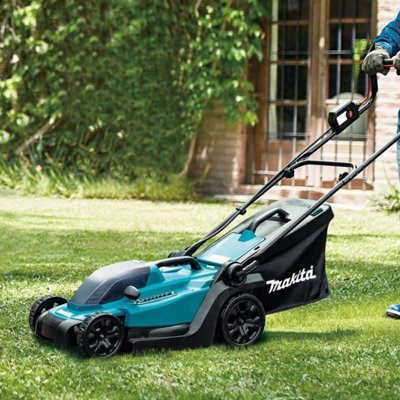 Makita Battery Driven Lawn Mowers Makita 18V LXT 21 Inch Mower