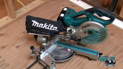 Makita DLS714RME Slide Compound Mitre Saw 18v 36v LXT 190mm 2 x 4.0ah Charger DIY at B Q