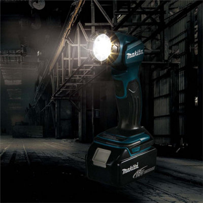Makita DML815 18V / 14.4V LXT Lithium Ion 12 Position LED Light Lamp Pivot Torch