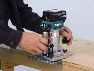 Makita cordless discount router plunge base