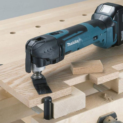 Makita DTM51Z 18v LXT Lithium Multi Tool with Keyless Blade Change + BL1850