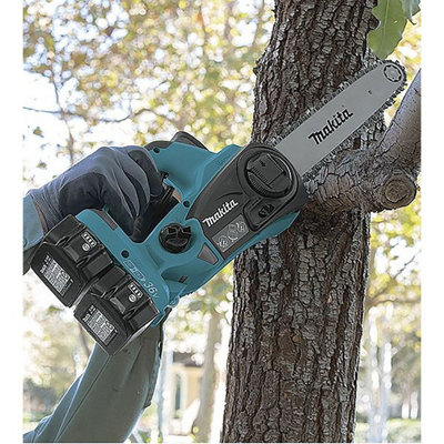 Makita DUC302PT2 Twin 18v 36v LXT Lithium Cordless Chainsaw 2 x