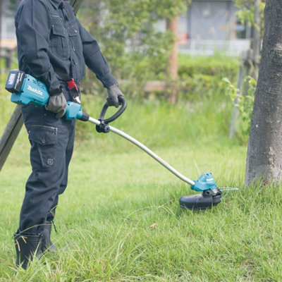 Cordless outlet makita strimmer