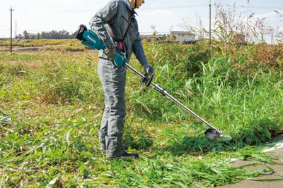 Makita brush cutter cordless hot sale