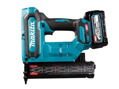 Makita FN001GD201 XGT 40v Brushless Cordless Brad Nailer 18g