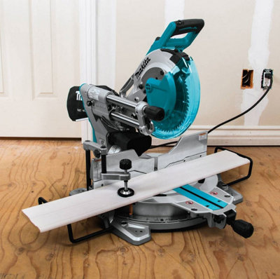 Makita 260mm sliding compound mitre saw ls1019 discount