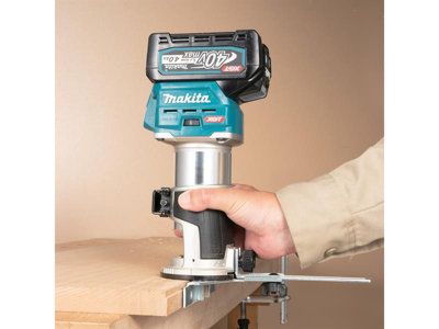 Makita RT001GD202 XGT 40Vmax Router Trimmer with Dual Batteries and ...