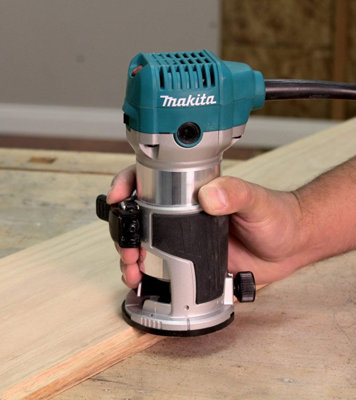 Makita RT0700CX4 240V 1/4" Router Laminate Trimmer with Guide and Offset Base