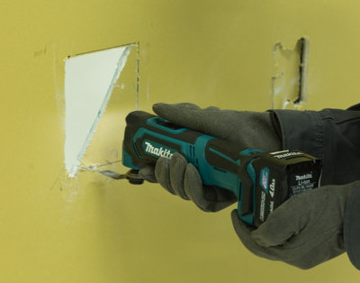 Makita TM30DZ CXT 10.8v Lithium Cordless Multi Tool MultiTool + Accessory Set