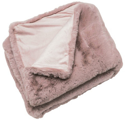 Malini fleece 2024 blanket