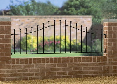 MANA Metal Ball Top Arched Garden Railing Panel 1830mm (6ft) GAP x ...