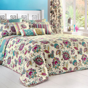 Marinelli Hand Drawn Floral Print Quilted Bedspread