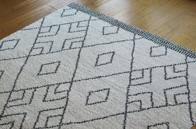 Marjan-Diamond/Rhombus Pattern Geometric Thick Soft Shaggy Rug,Cream/Grey,120 x 170 cm