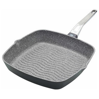 MasterClass Cast Aluminium NonStick Griddle Pan, 28cm DIY at B&Q