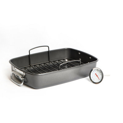 MasterClass Roasting Pan with Rack and Meat Thermometer with Non-stick Coating