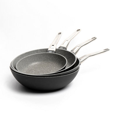 https://media.diy.com/is/image/KingfisherDigital/masterclass-set-of-3-cast-aluminium-frying-pans-and-a-wok~5033547900347_01c_MP?$MOB_PREV$&$width=190&$height=190